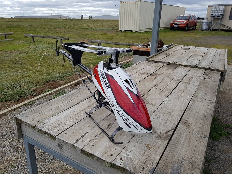 Chronos 700 White red canopy